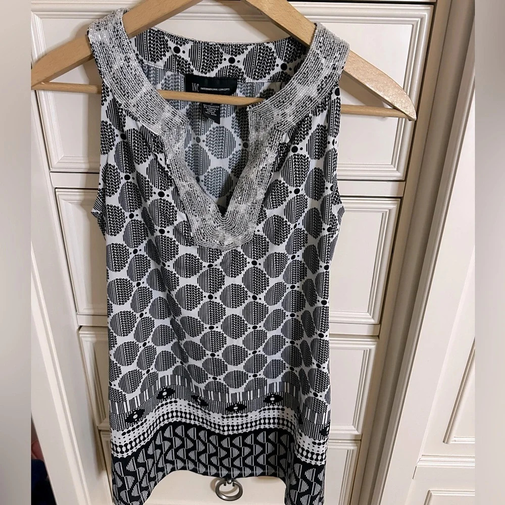 INC Beaded‎ Tank Top Size Small Black & White